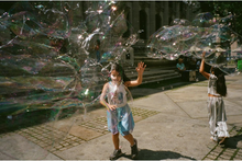 Load image into Gallery viewer, Lomography 400/36 Colorneg - 3 Pack