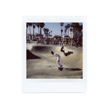 Load image into Gallery viewer, Lomo’Instant Square Glass Camera & Accessories New Black Edition