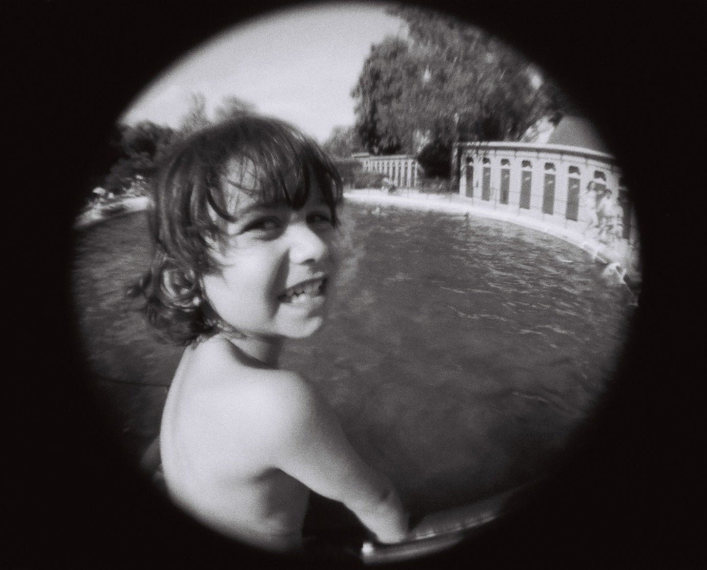 Lomography Fisheye Baby 110 Metal Black — sample photo