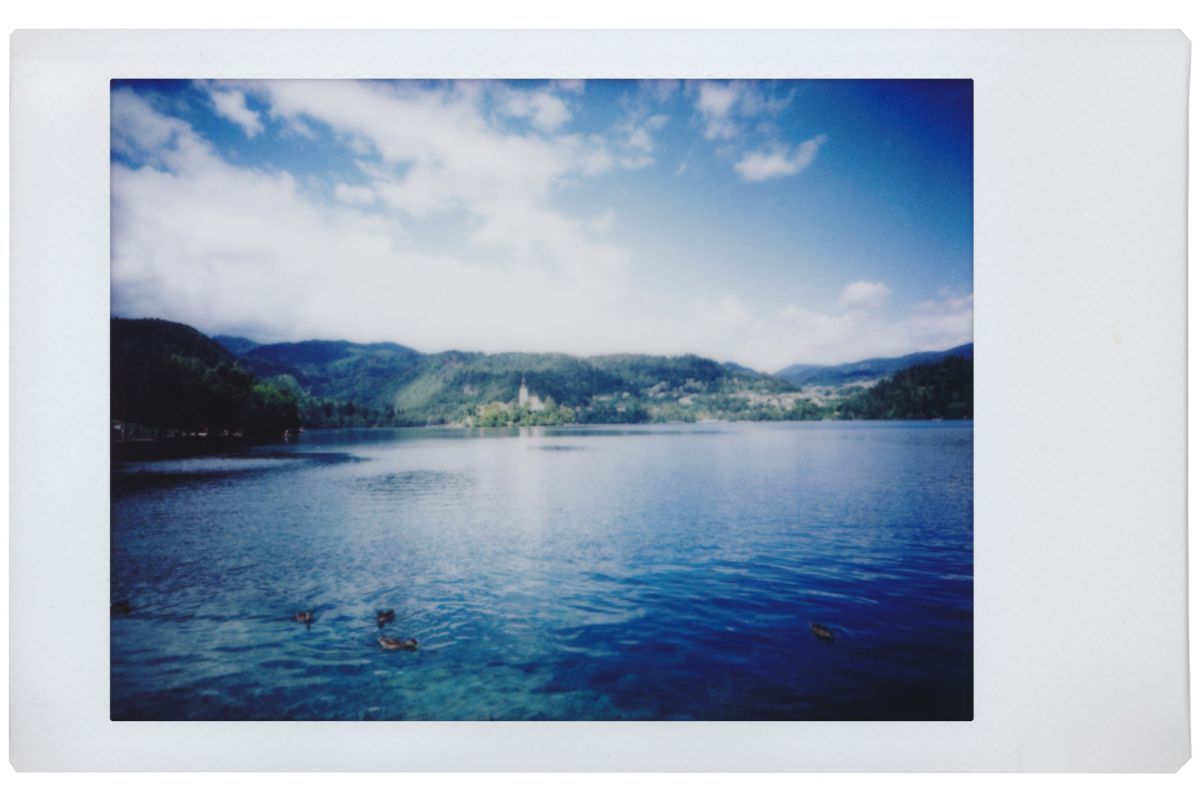 Lomo Instant Automat OPBENI — back view