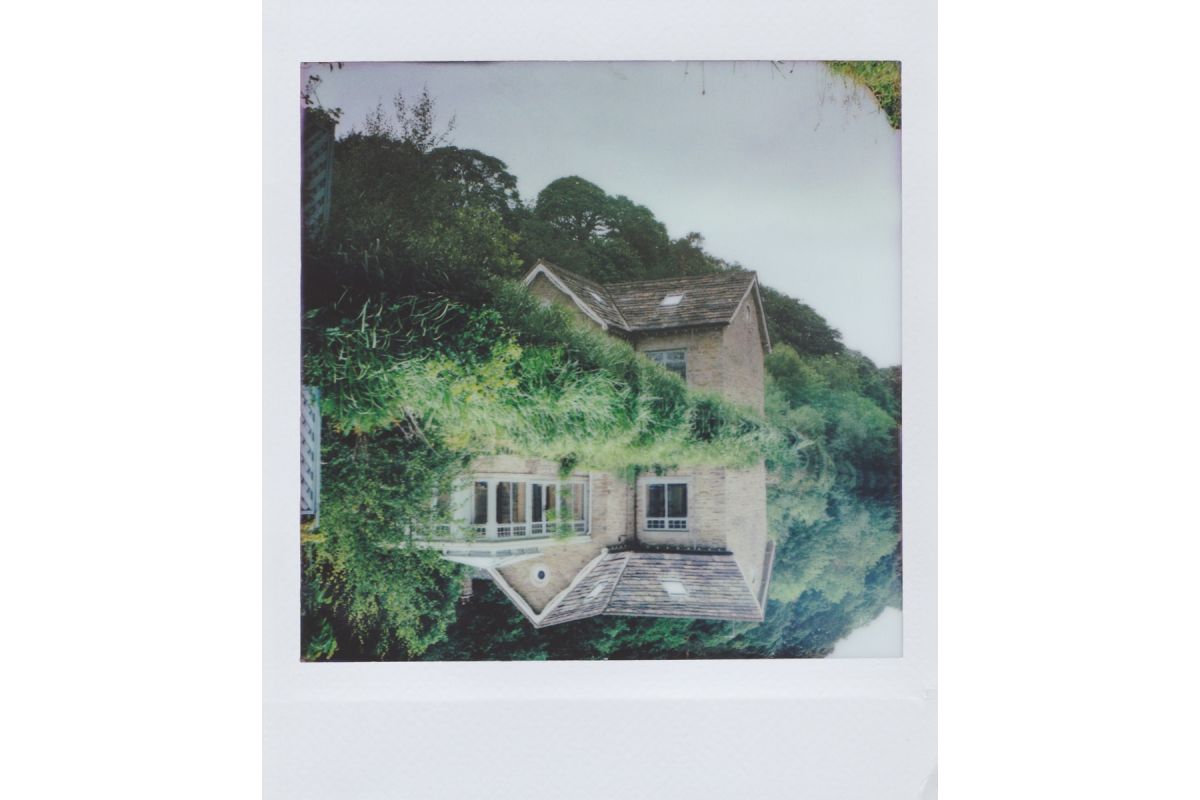 Lomo'Instant Square Glass Pemberley — sample photo