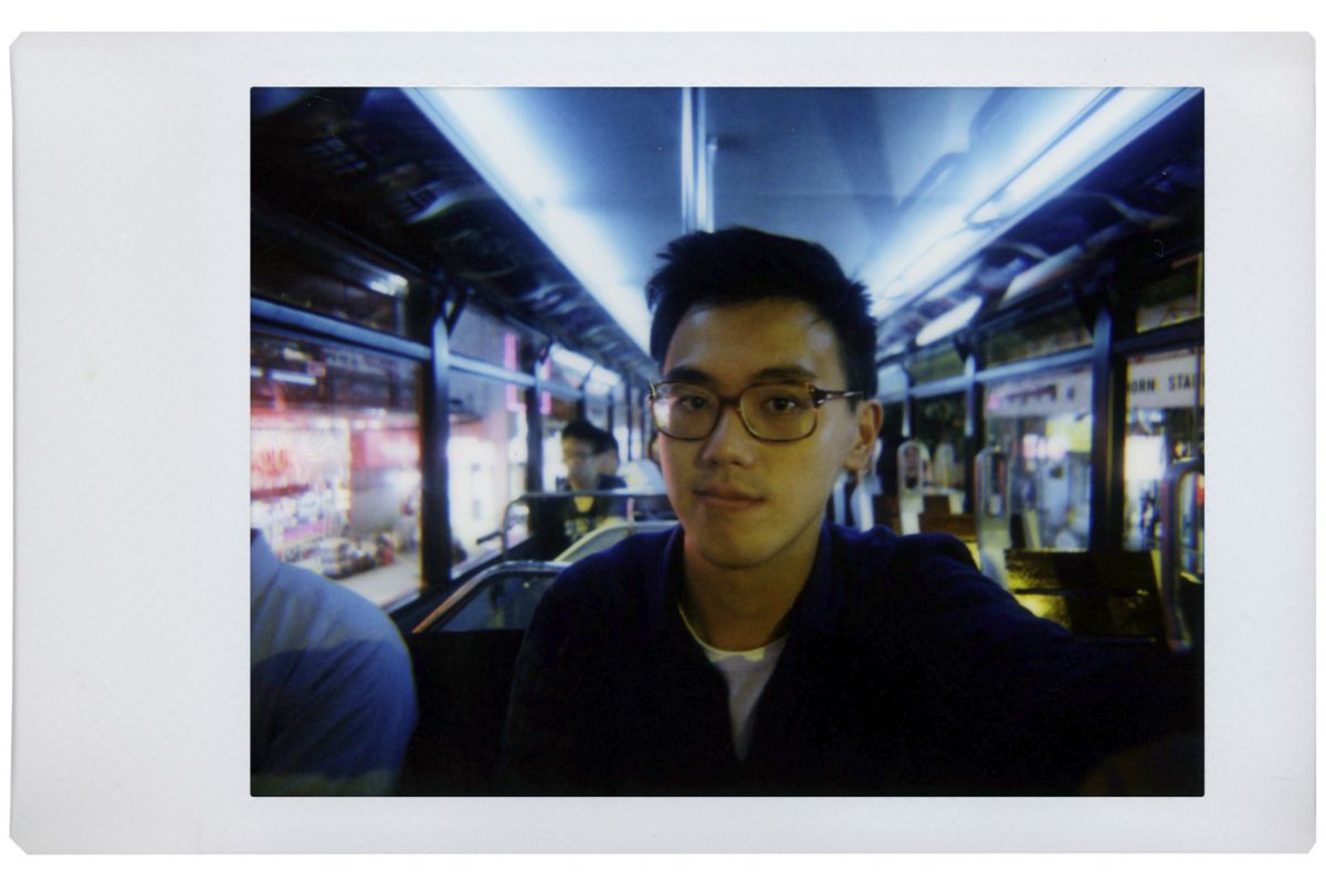 Lomo'Instant Camera Black Edition — lifestyle
